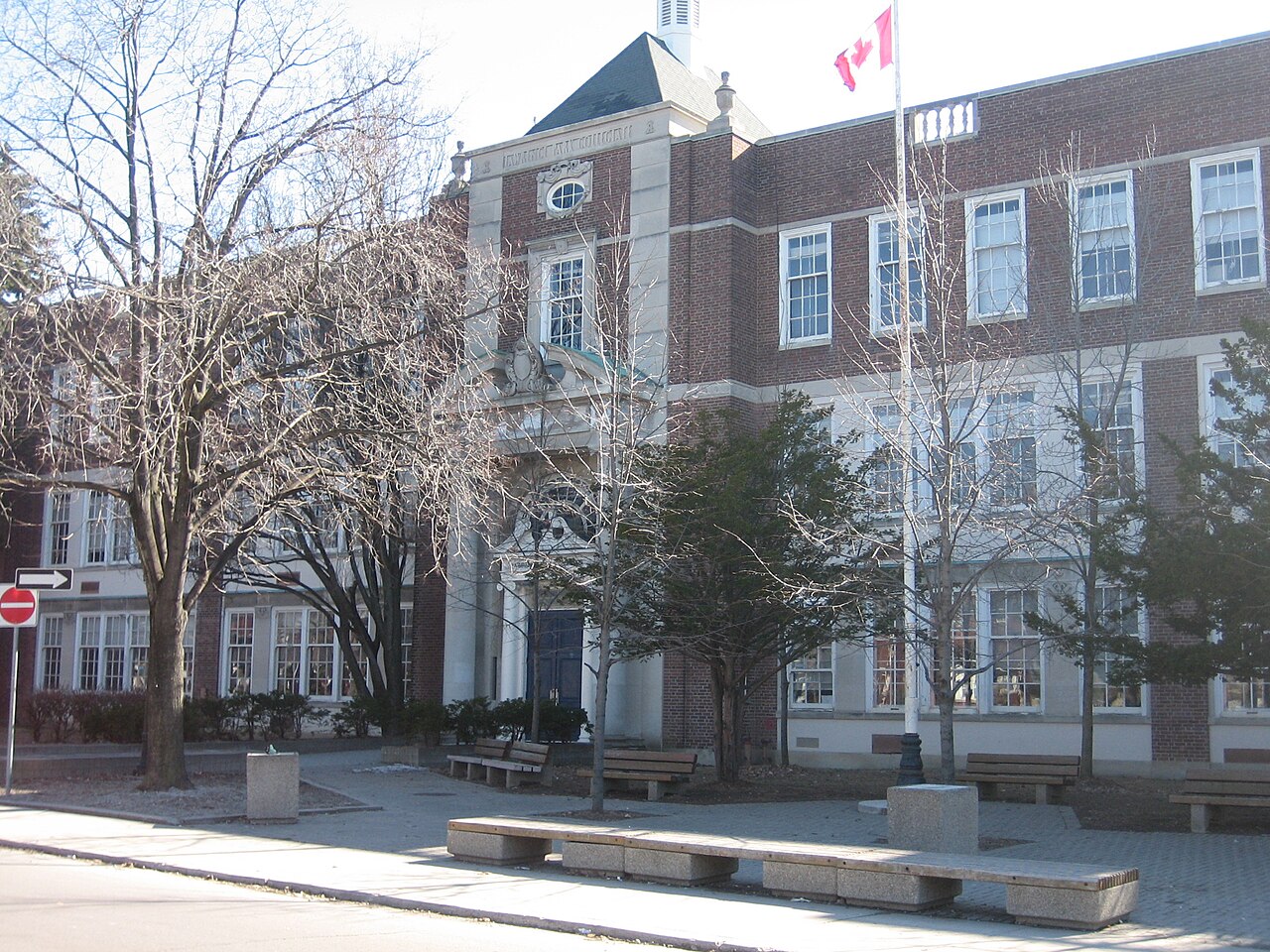 Lawrence Park Collegiate Institute school exterior