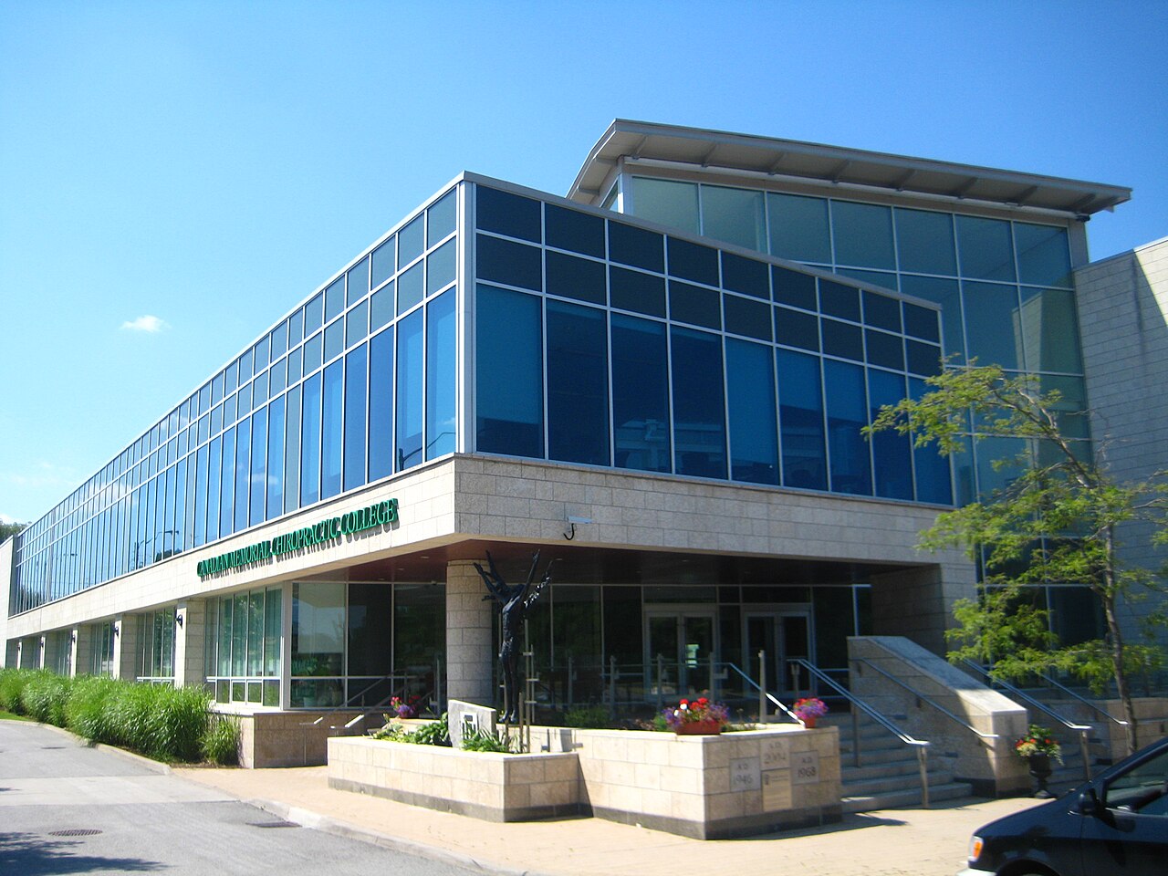 Canadian Memorial Chiropractic College — archival campus exterior